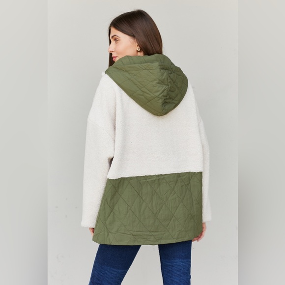 Contrast Spliced Sherpa Quilted Hooded Jacket - Picture 2 of 6